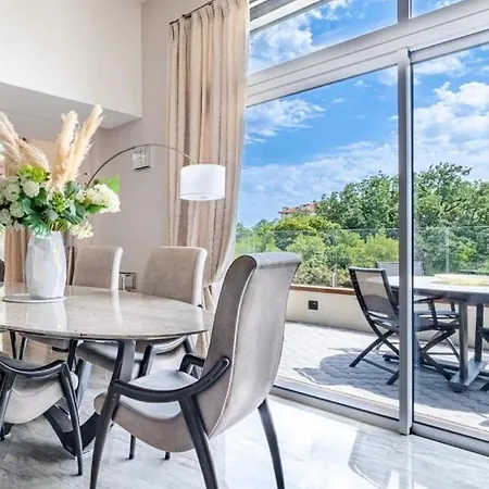 Appartement Oxford-californie Luxury 4-bedroom Penthouse With Parking *