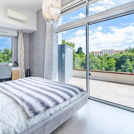 Oxford-californie Luxury 4-bedroom Penthouse With Parking Κάννες